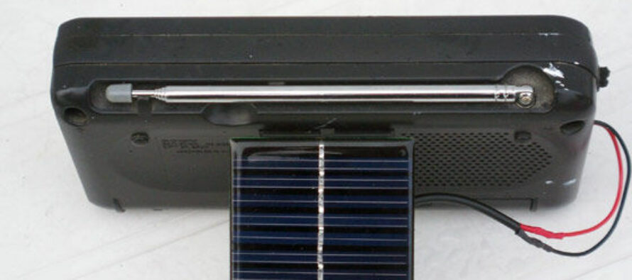 DIY Solar Powered Radio for $5